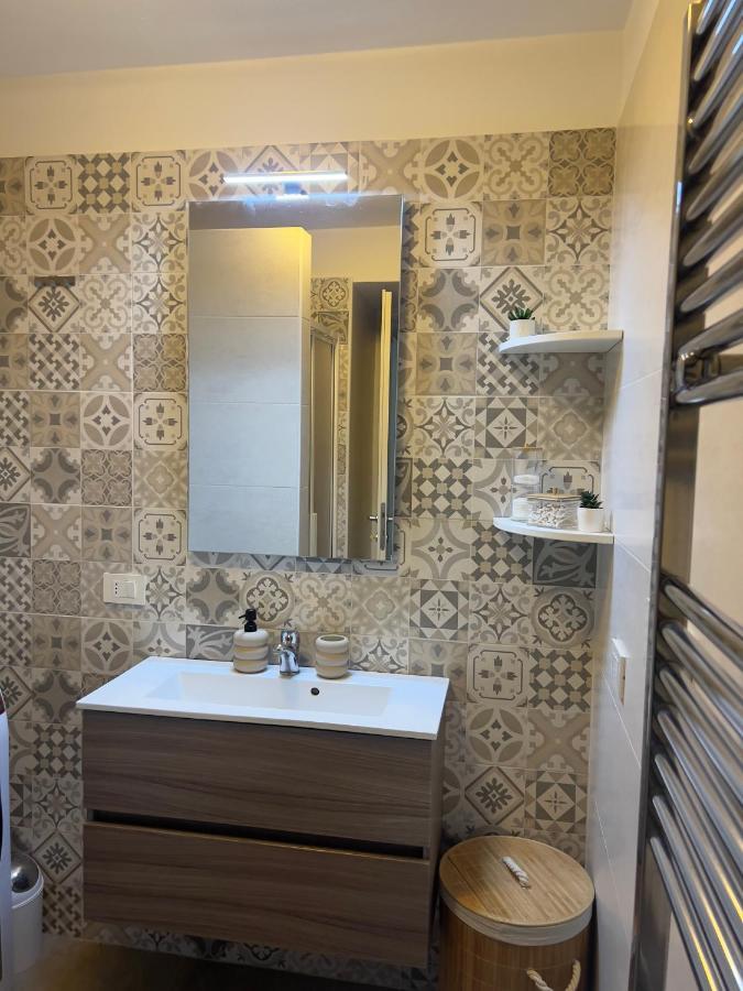 דירות Regina Milano In Porta Romana 3 - Sky Tv, Wifi & Breakfast Box מראה חיצוני תמונה